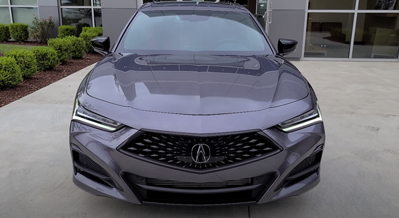 "雅阁王"讴歌tlx换代现身,外观更战斗,六缸动力还带四驱