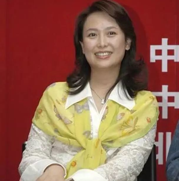 而且她出演过很多的电视剧,尤其是她出演的《情满珠江