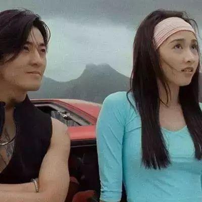 电影,她饰演的是铜锣湾扛把子陈浩南的最爱的女友小结巴,从刁蛮,霸气