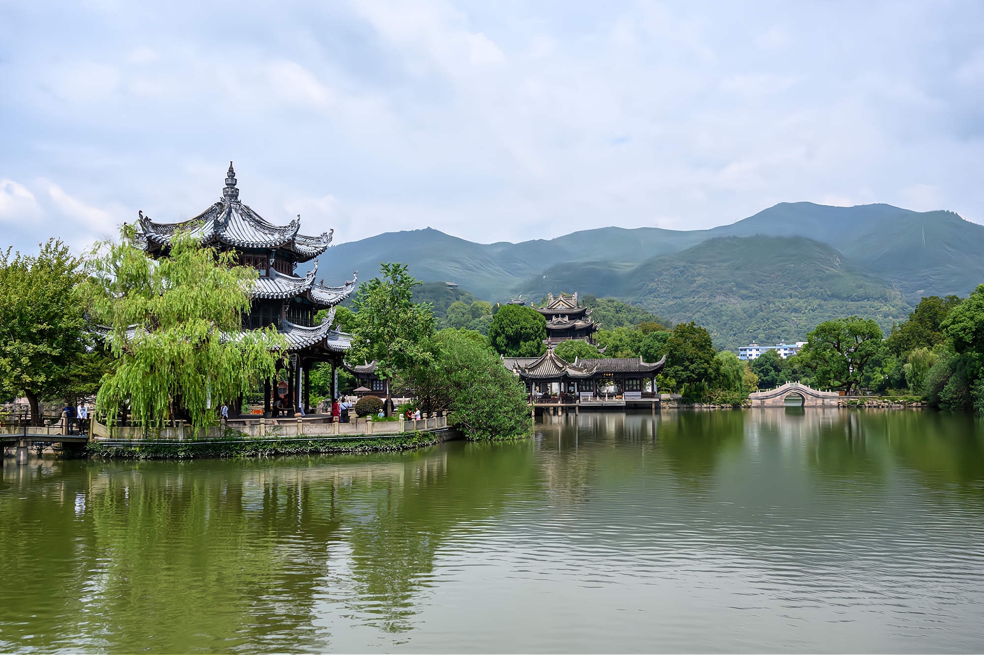 16米游戏中心官网