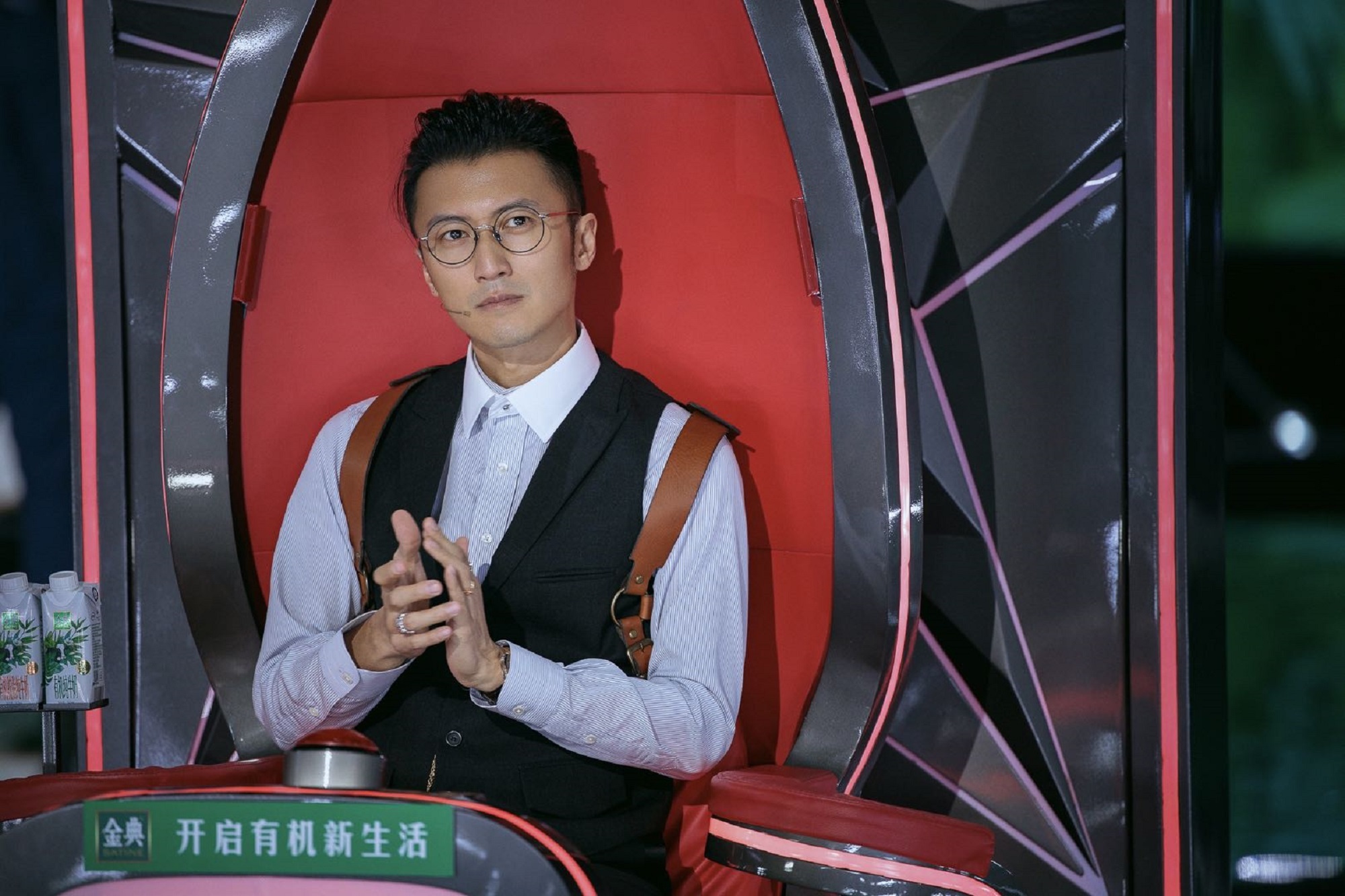 每周五晚锁定浙江卫视,西瓜视频,期待谢霆锋在《中国好声音2020》中的