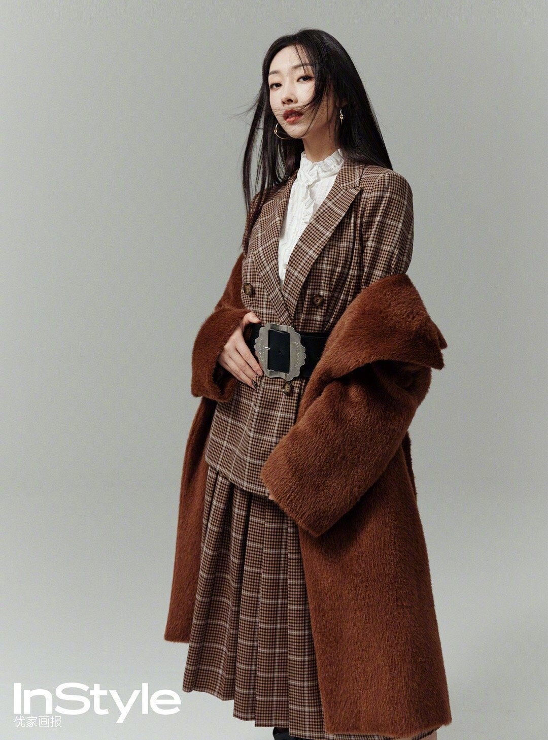 29岁宣璐造型好亮眼穿格纹西装又美又撩男友力太突出了