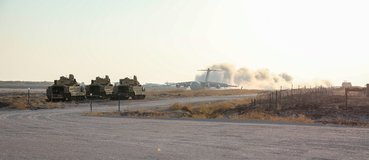 美军c-17运输机叙利亚秀野战起降能力,印度也有同样的条件|运输机|起