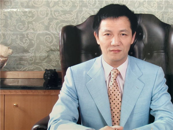 周正毅于今日出狱 妻子毛玉萍苦等12年