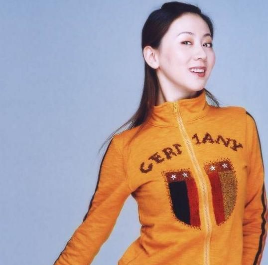 "人体模特"汤加丽,日搜索10万次,父亲:你让我们怎