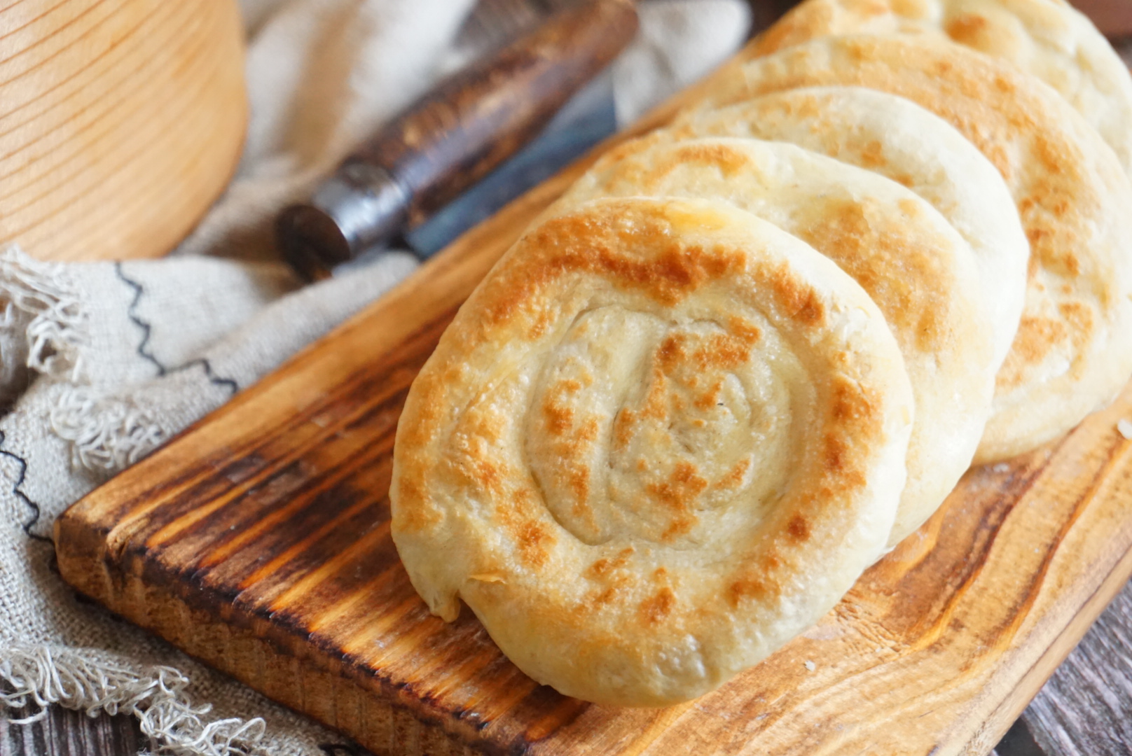 教你在家做油酥烧饼个个起酥层又多外脆内软早餐别再出去买