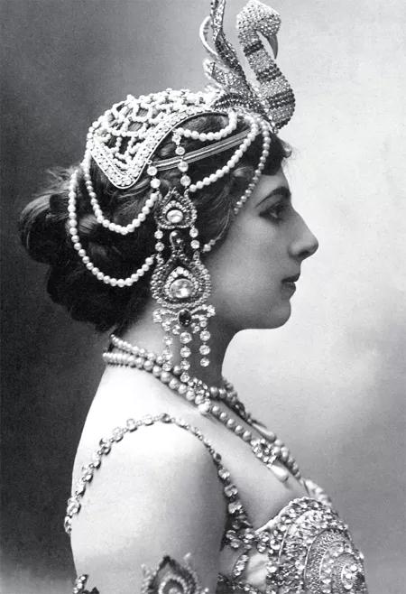 一个极富争议的女人一段不凡的人生传奇女谍玛塔哈丽