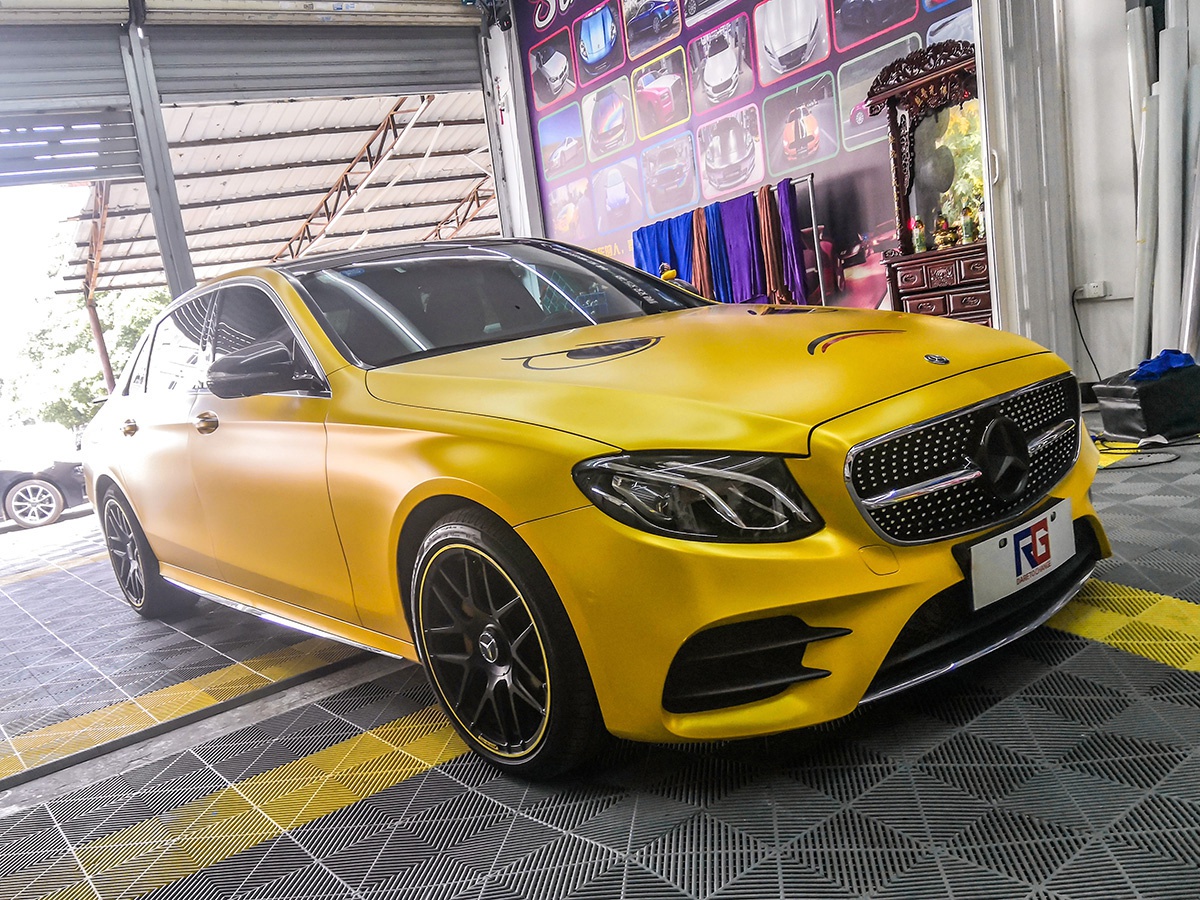 奔驰amg-e43电光黄 rg瑞集改色膜福建泉州