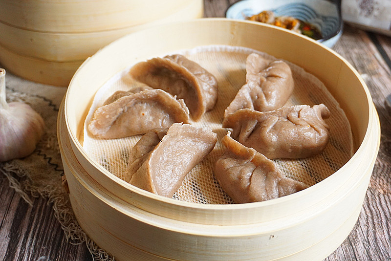 头伏饺子别只会做三鲜馅了教你减肥也能吃的低脂荞麦驴肉蒸饺