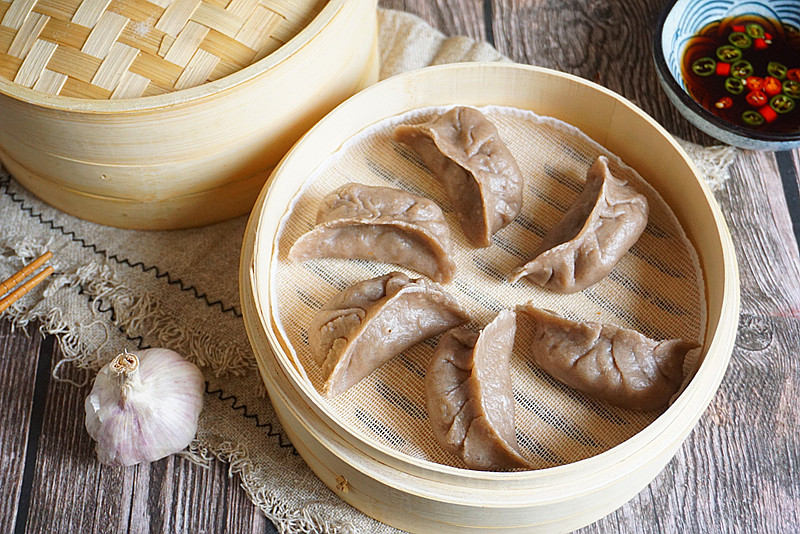 头伏饺子别只会做三鲜馅了教你减肥也能吃的低脂荞麦驴肉蒸饺