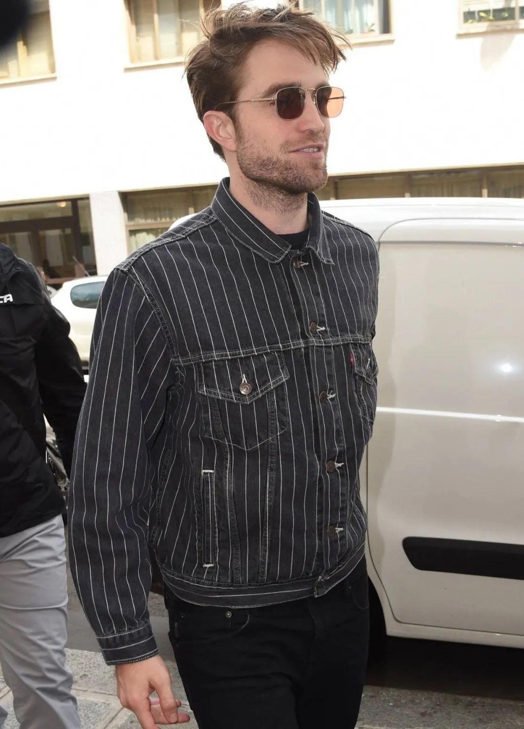 罗伯特帕丁森的颜值比信条好懂得多