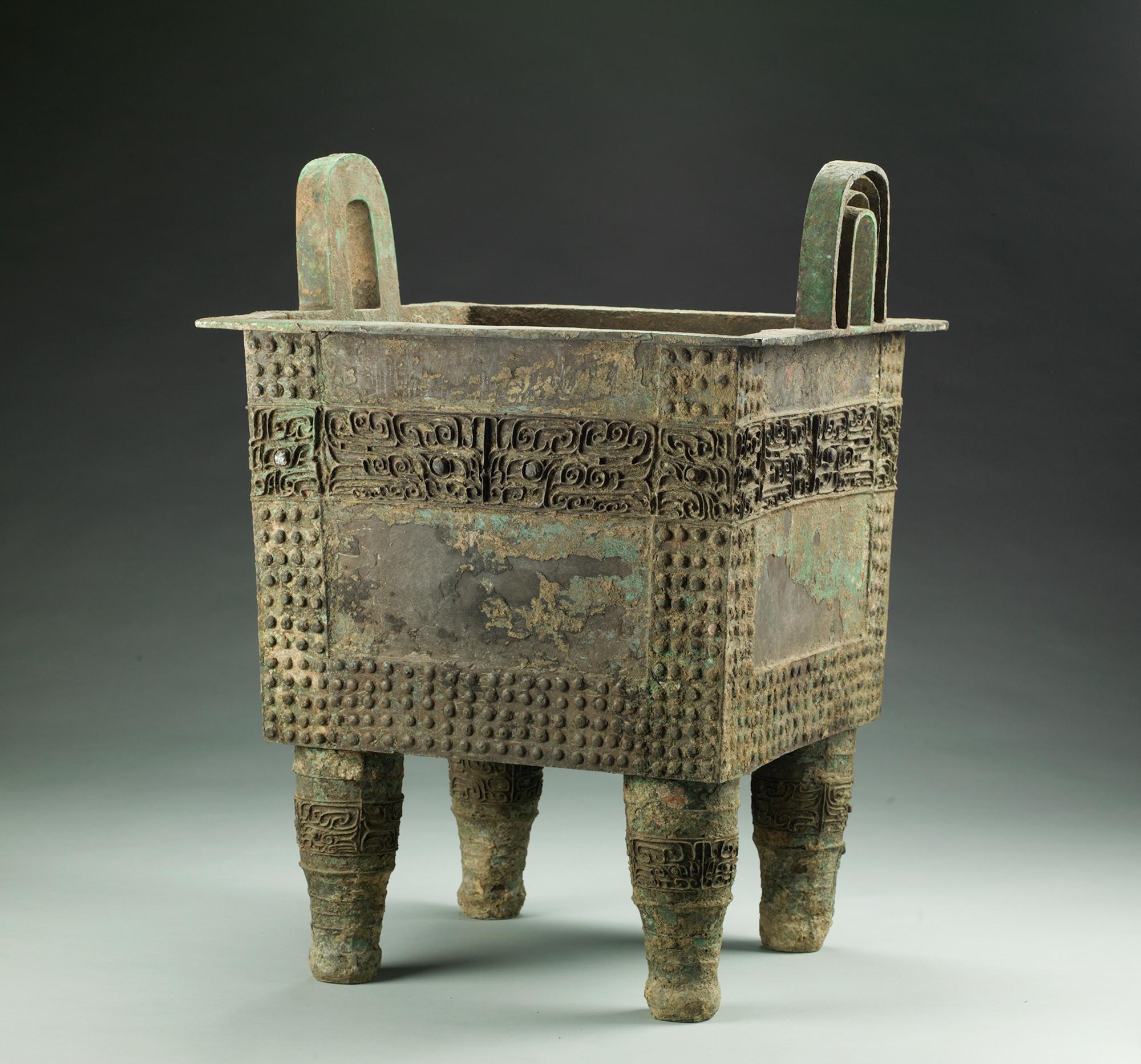 听文物讲故事|当青铜杜岭方鼎遇上电影金鸡百花