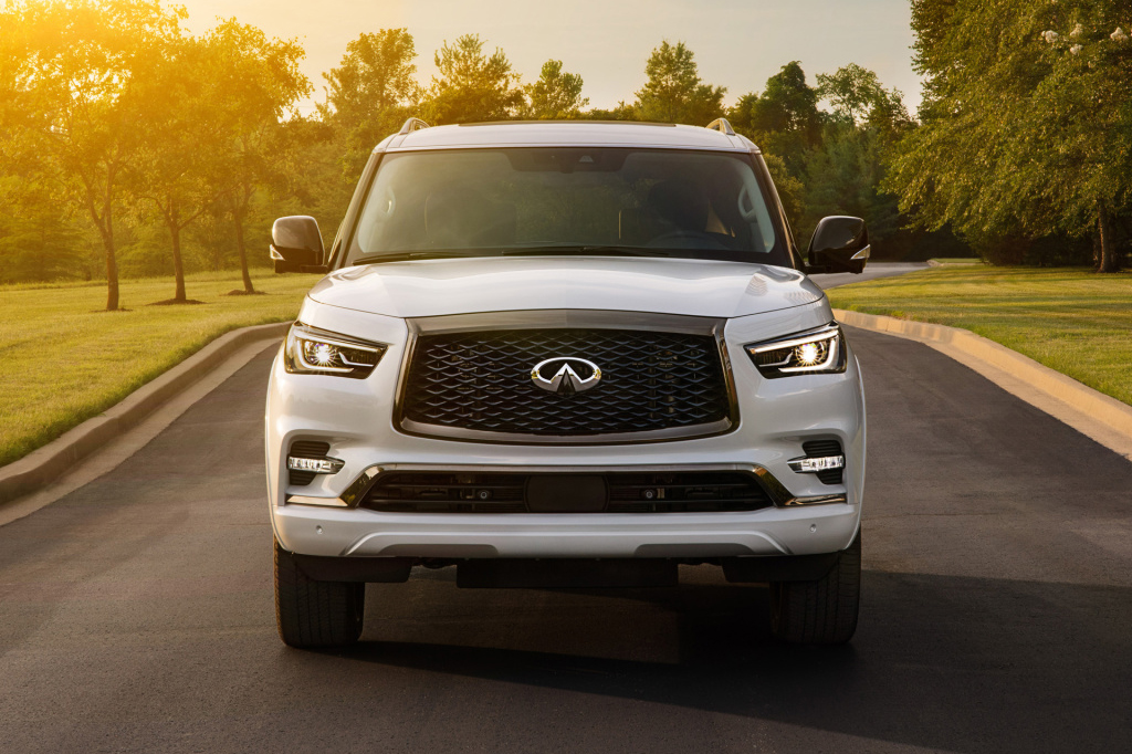 近日,英菲尼迪正式发布2021款qx80,不仅在外观细节方面做出了变动,更