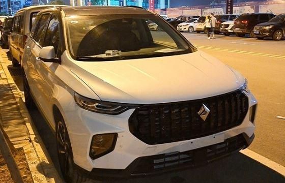 宝骏造"爆款"?全新中型suv颜值不输豪越,车长近5米,配1.5t!