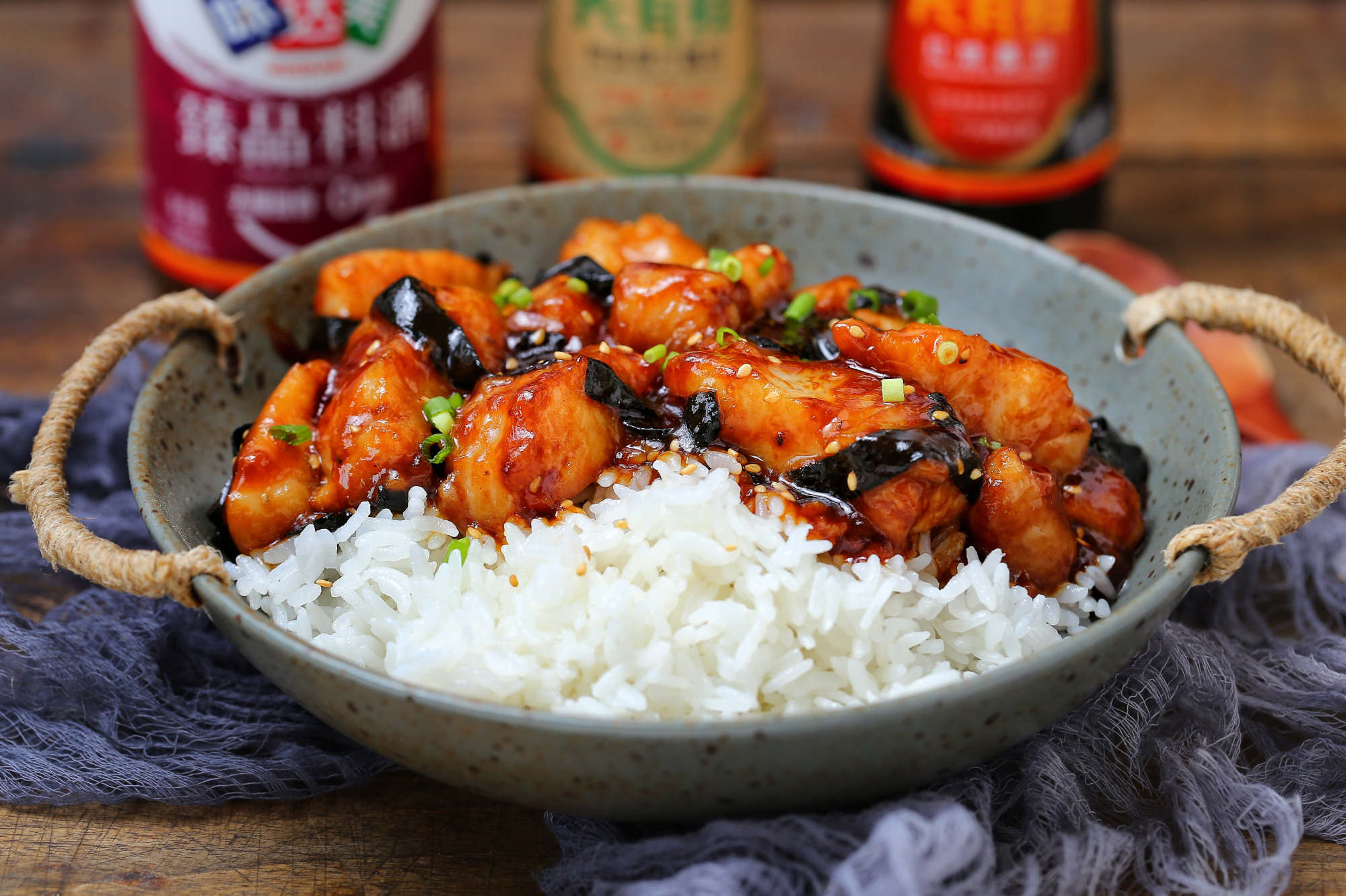 这鱼细嫩鲜美还没刺,十分钟搞定一份盖浇饭,大口吃实在太过瘾了