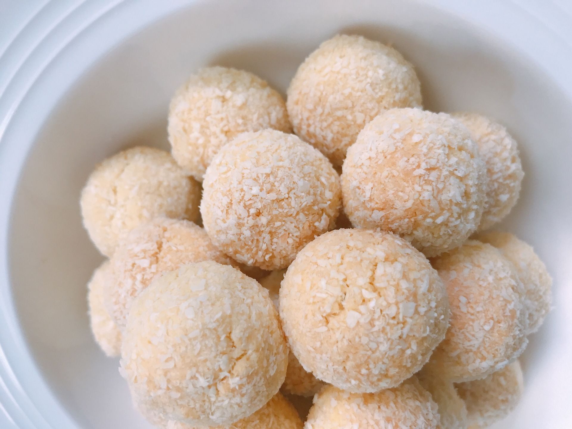 奶香椰蓉球,出乎意料的好吃,简单零失败,新手也能尝试