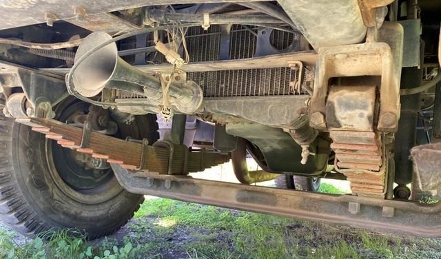 九十年代一汽平头柴解放ca1121j载重卡车