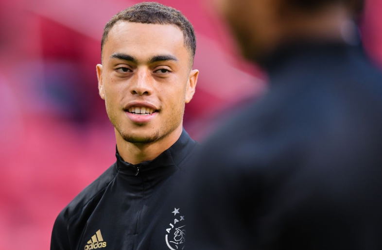 西媒:巴萨比拜仁更接近签下戴斯特,拜仁还在另寻目标