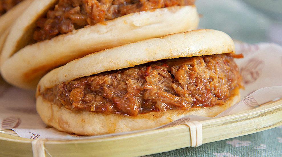 腊汁肉夹馍,家庭做法简单好做,吃起来还超级香!