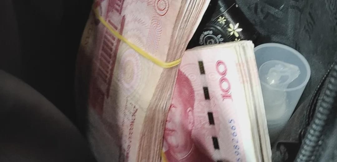 固原女子去餐馆吃饭落下背包,里面还装着两万元现金