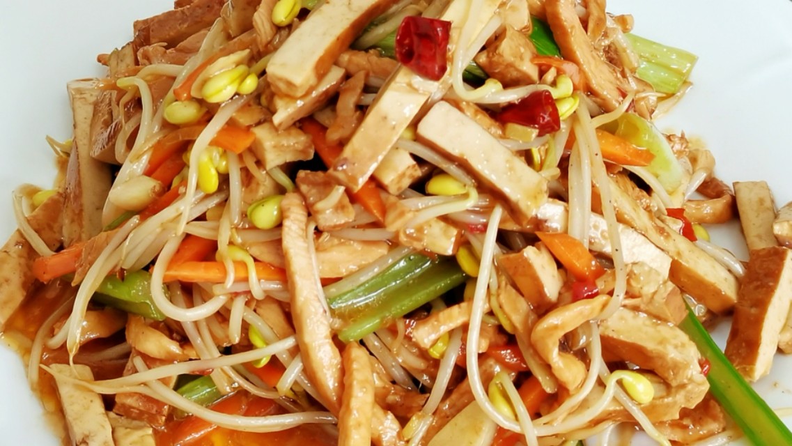 家常菜香干豆芽炒鸡丝,鲜香美味又营养,开胃又下饭,老少皆宜