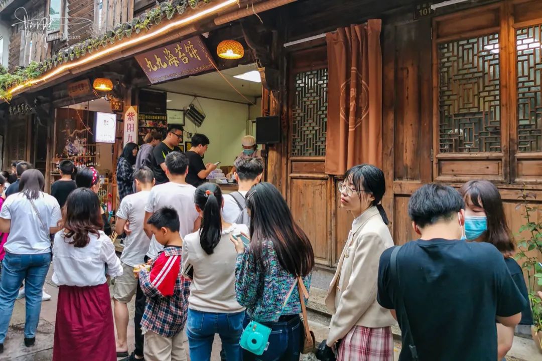 临海的海苔饼很有名,但为什么街边这么多店,就这家门庭若市呢?
