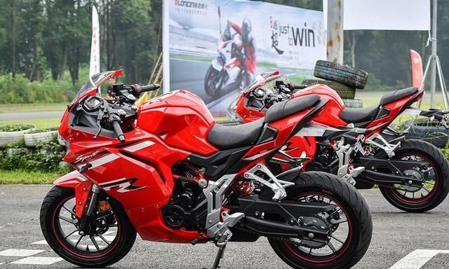 180cc单缸风冷仅11800,这台跨骑十分值得一看