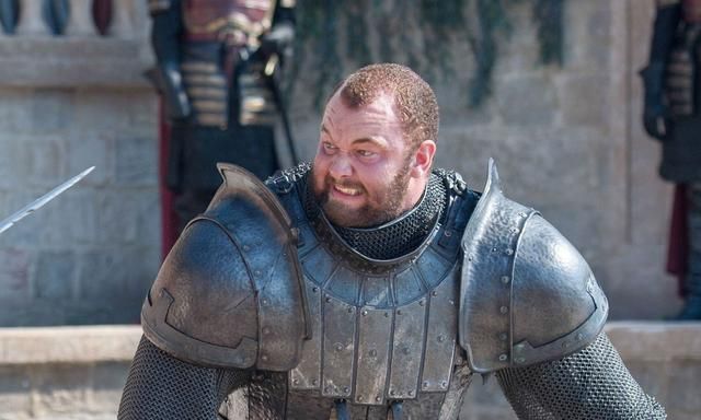 "魔山"哈夫索尔·比约恩松,竟然减肥了,为成为"拳手"而准备