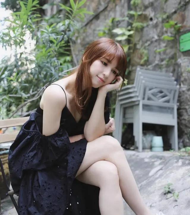 冻龄女神孙慧雪晒可爱甜美照网友大呼好性感被评为靓妈