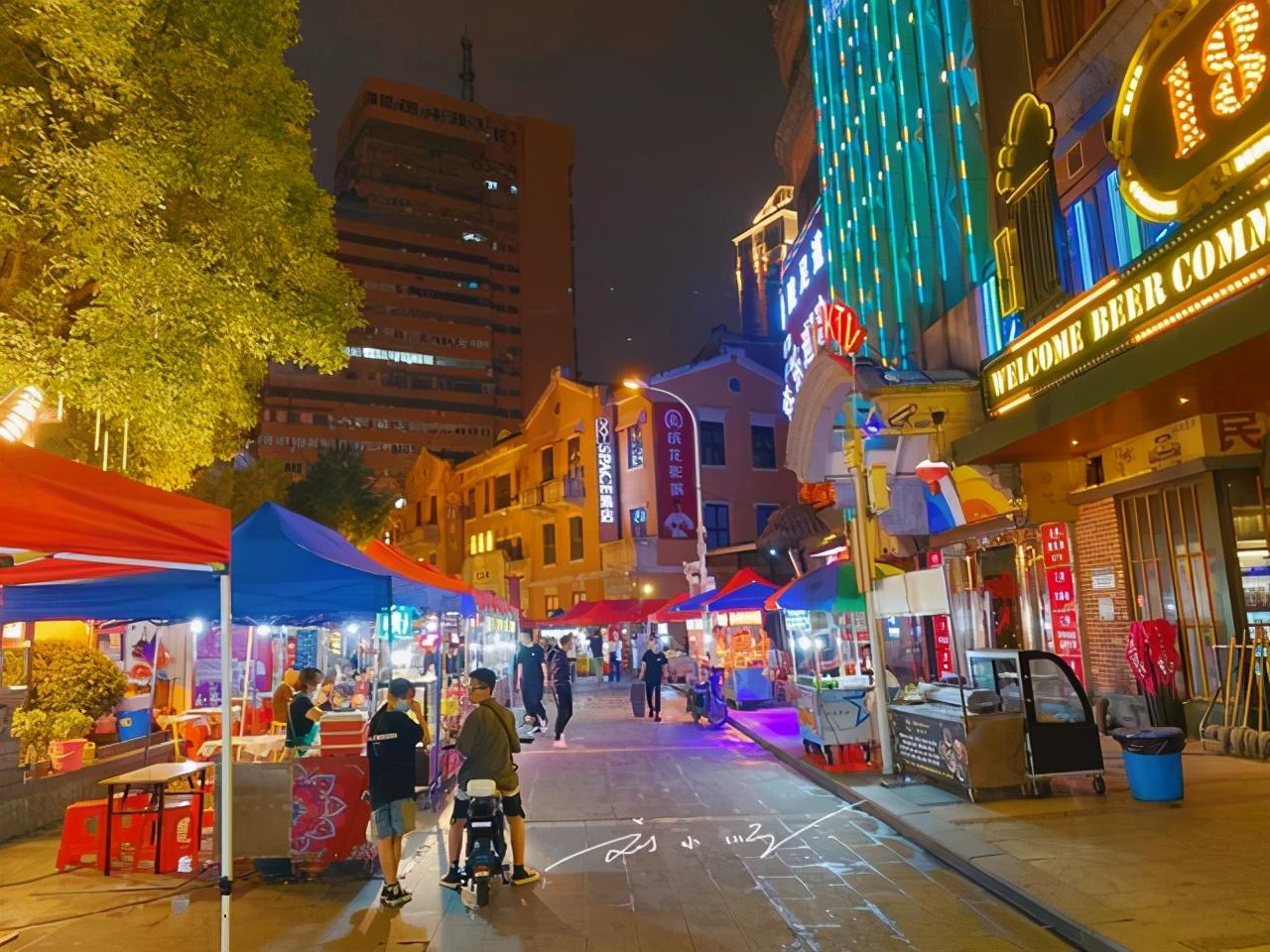 这里曾经是武汉最著名的夜市街,为什么升级改造后却人气不再?