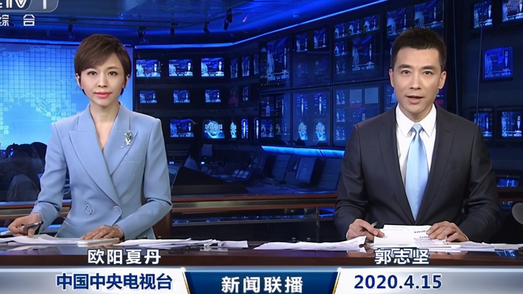 新闻联播第4次换新人郑丽惊艳出场首秀第一优雅不输董卿