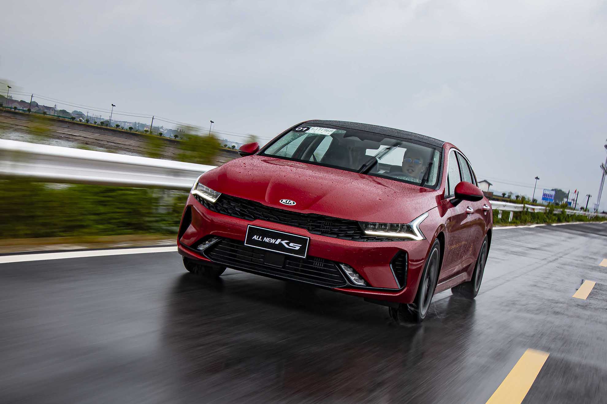 科技测测看丨起亚k5凯酷我想跟z时代年轻人交个朋友