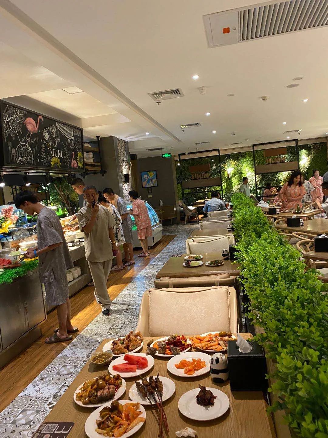 长春人都去这!129块洗浴汗蒸露天温泉,吃海鲜烤全羊自助大餐