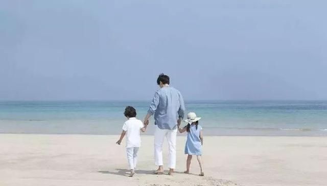 12年过去了,那个在汶川地震中失去右手的女孩,现在怎么样了?休闲区蓝鸢梦想 - Www.slyday.coM