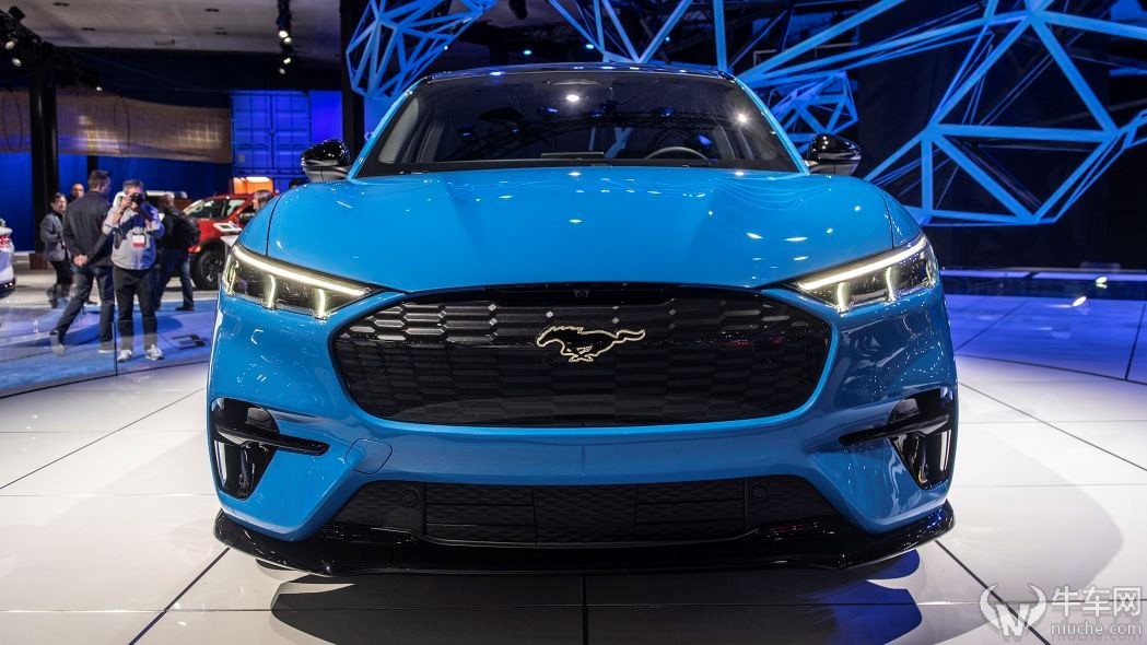 北京车展代表未来而来福特纯电动车mustangmache首发
