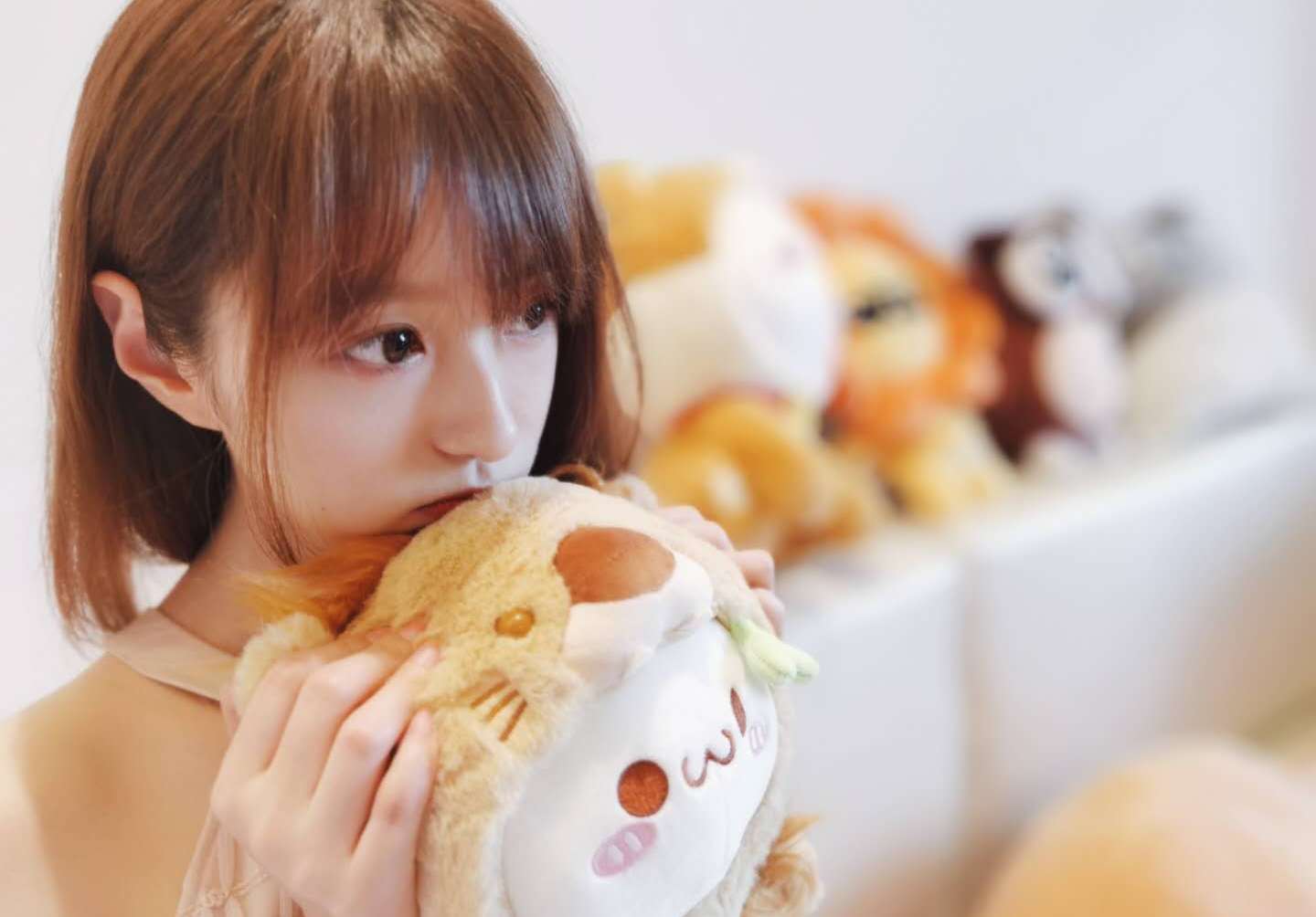 nba最美女主播小七晒睡衣照,身材纤细,肤白貌美,少女感十足!