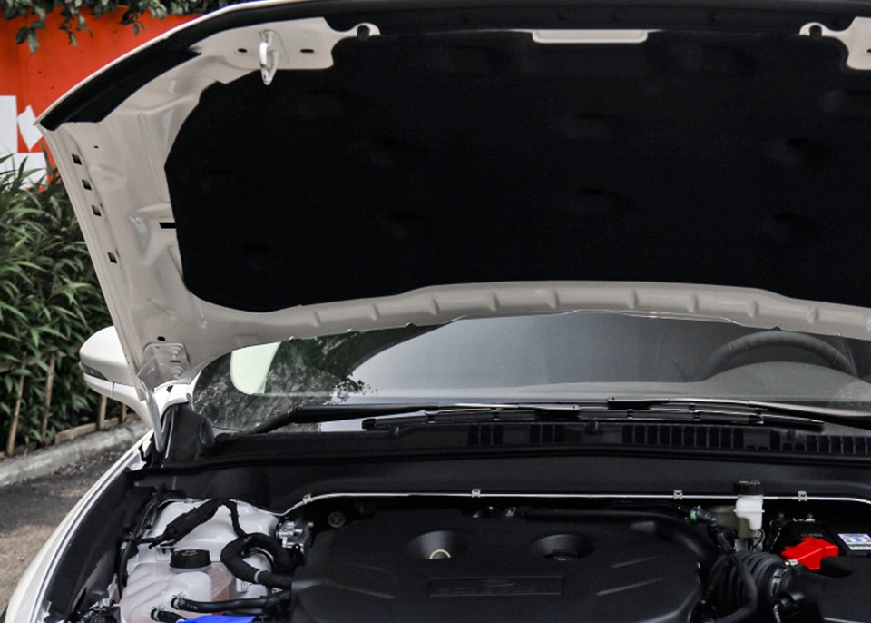 蒙迪欧新款标配12.8英寸大屏，19.28万起