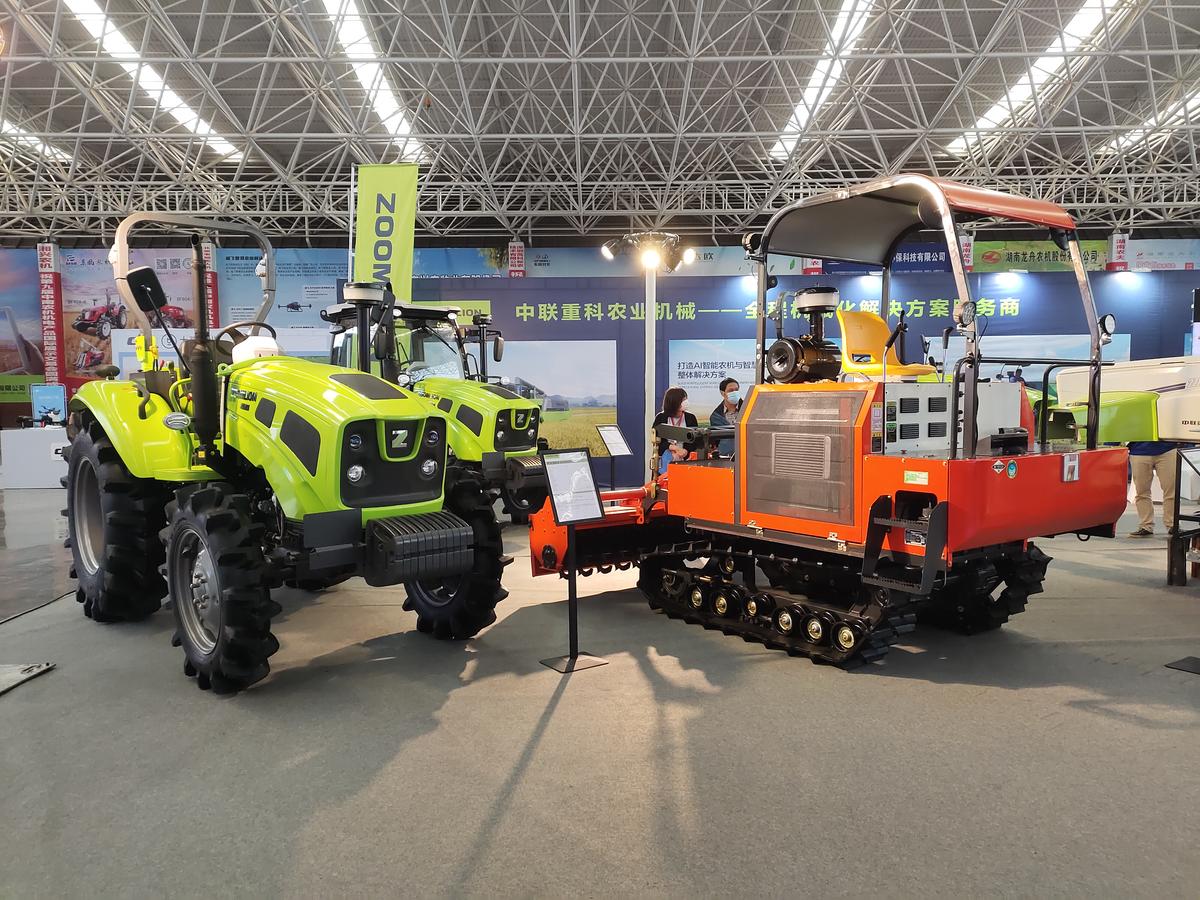 第九届中南农机机电产品展示交易会在湖南湘潭举行