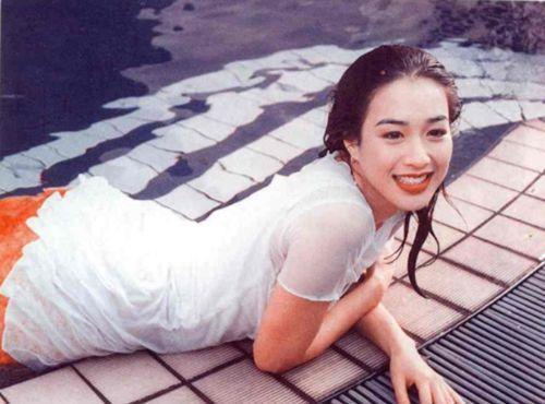 24年后她节目上的舞姿依旧迷倒众人|钟丽缇|美人鱼|舞姿_新浪新闻