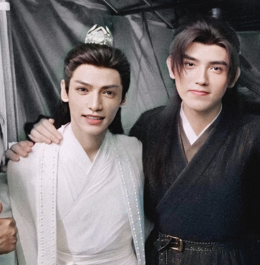 陈飞宇罗云熙杀青,两人的cp套路很熟悉,与博君一肖如出一辙