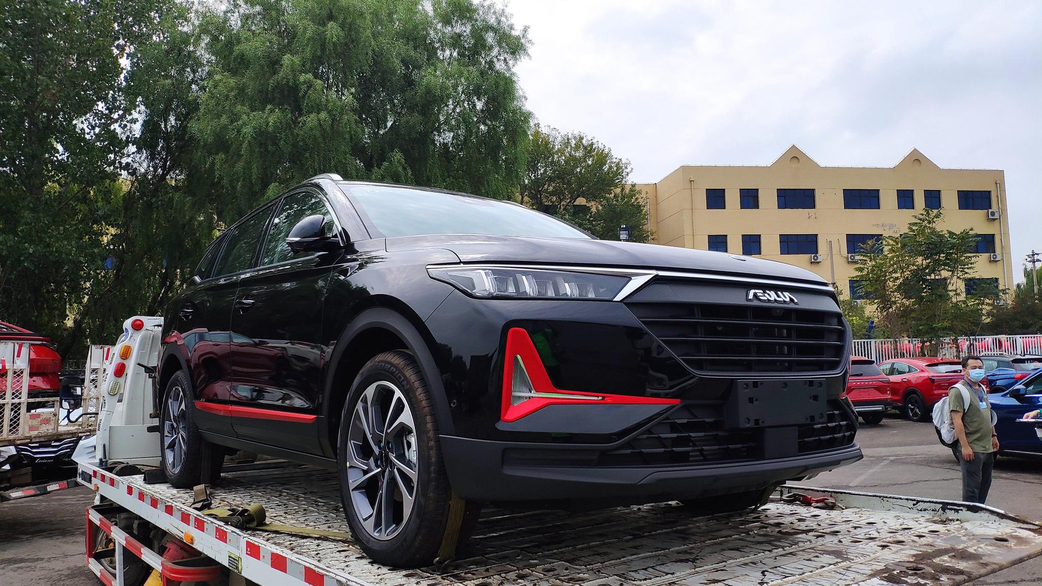 2020年北京车展探馆:新款东风风神ax7 pro实车