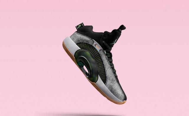 然后东契奇上脚的aj35 dna配色,也就是黑白,这配色倒有点aj5那味了.