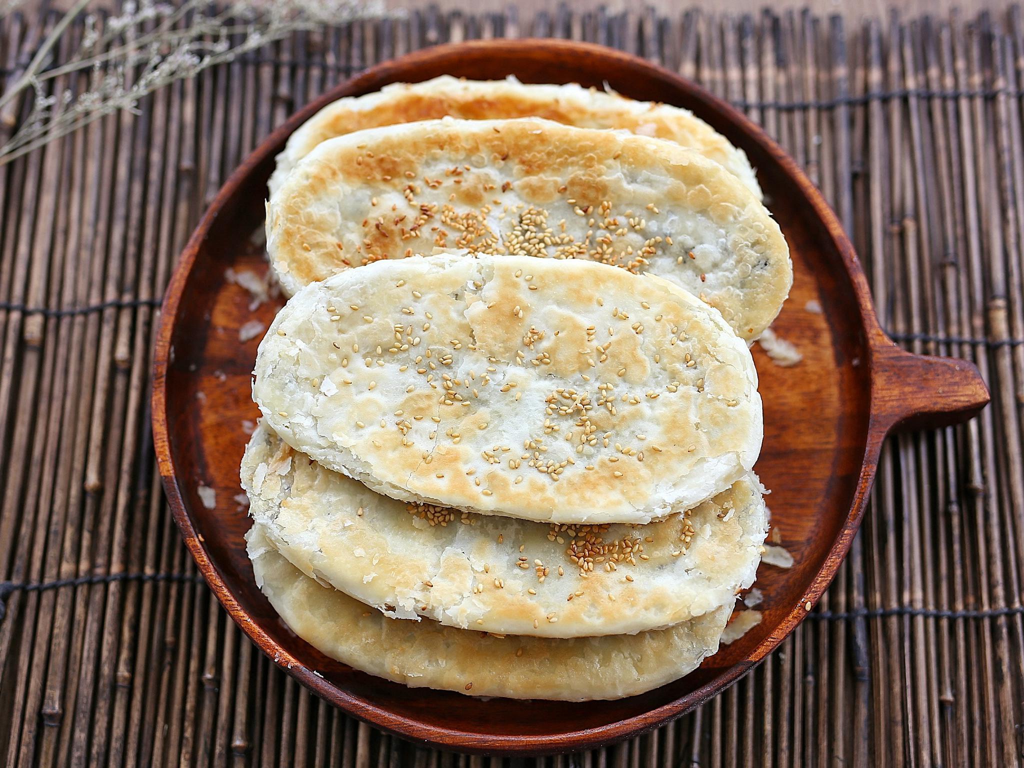 正文            小贴士:   1,配方中的猪油也可以用玉米油替代,但是