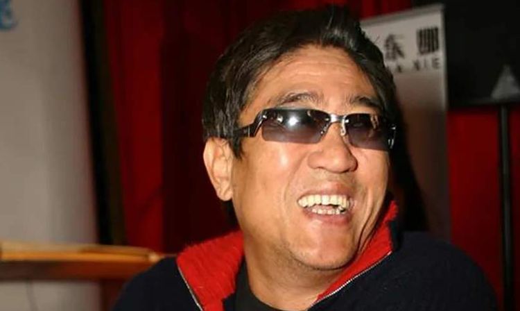 大佬柯受良:一生仗义潦倒离世,刘德华,张学友为他女儿"护嫁"