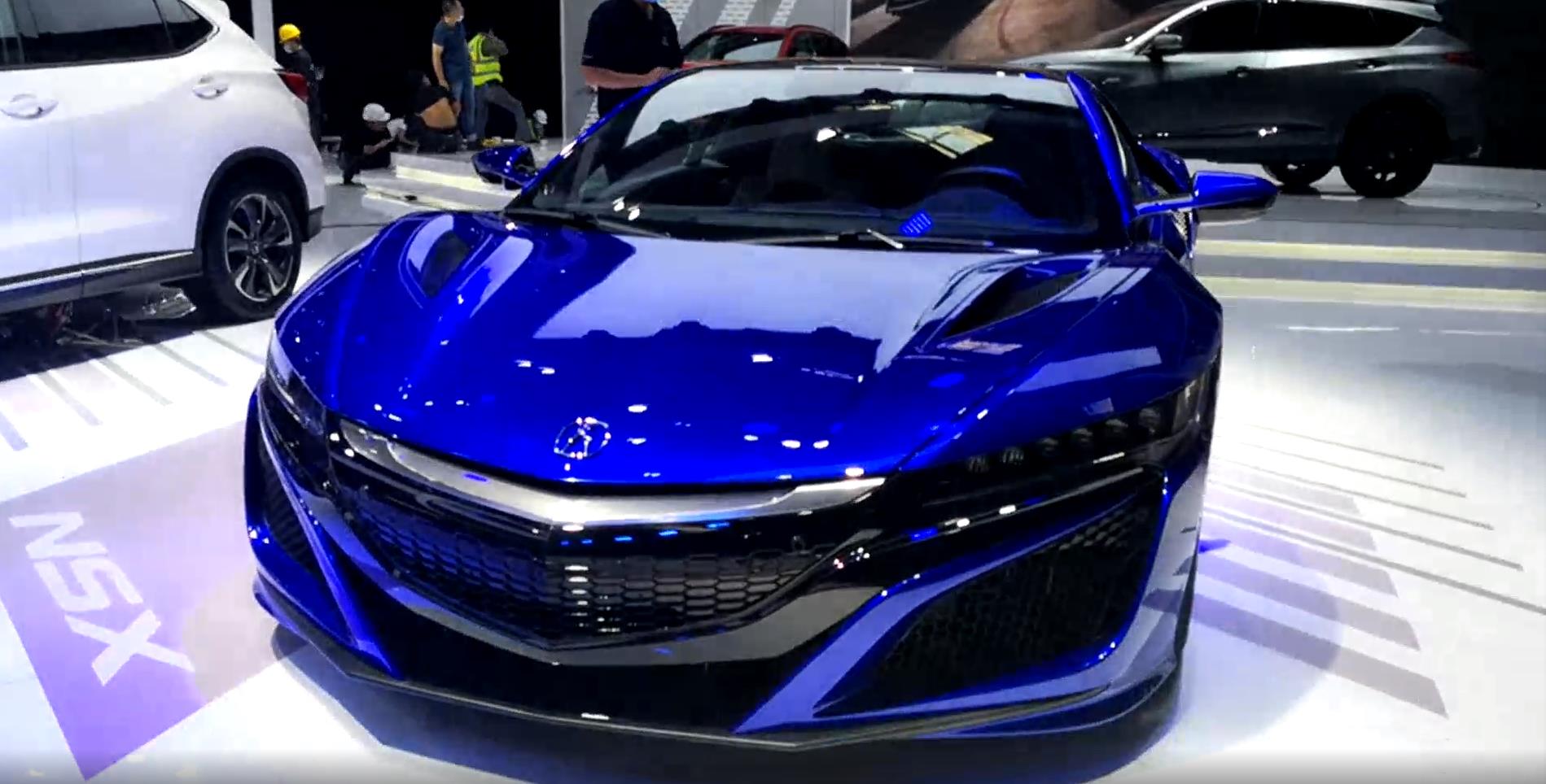 北京车展提前探馆 嘘 天蓝色的路虎揽胜真好看-新浪汽车