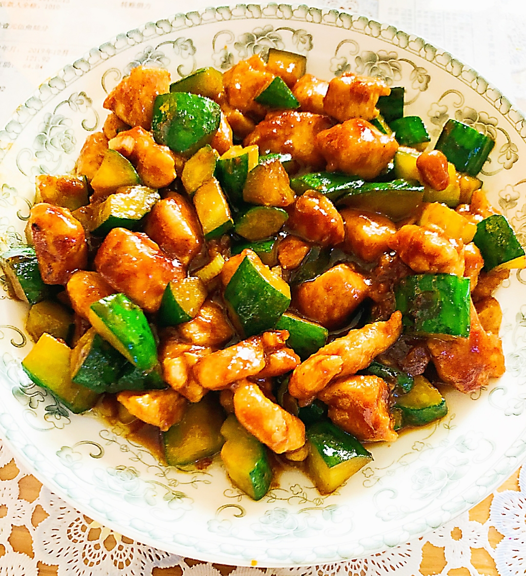 酱爆鸡丁也出快手版,家常的烹饪,"爆"出生活的滋味