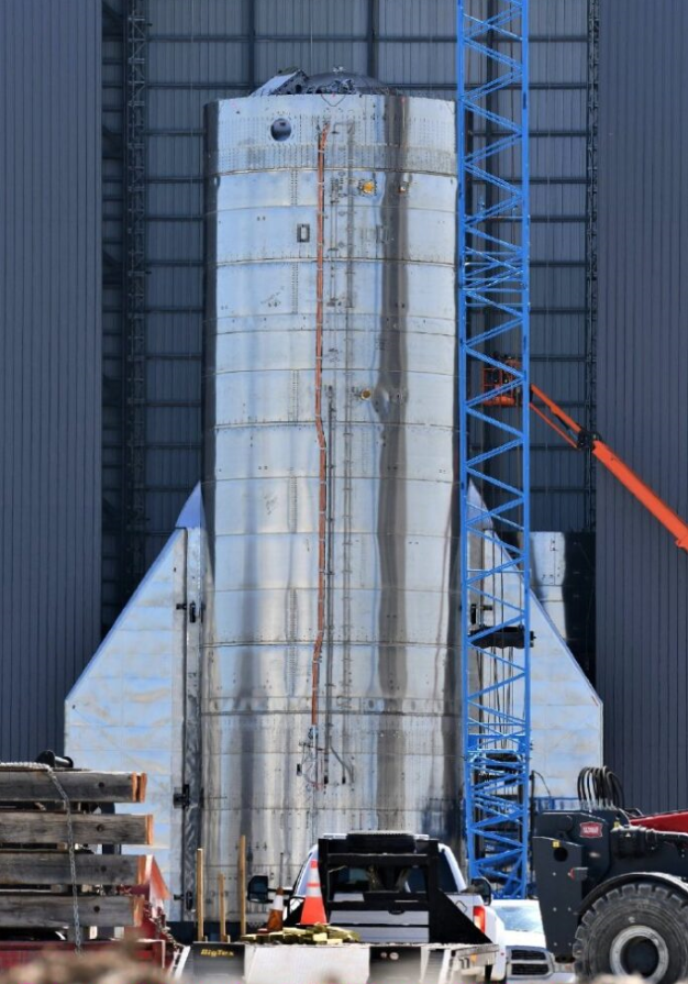 终于来了——星舰sn-8带着翅膀首次亮相