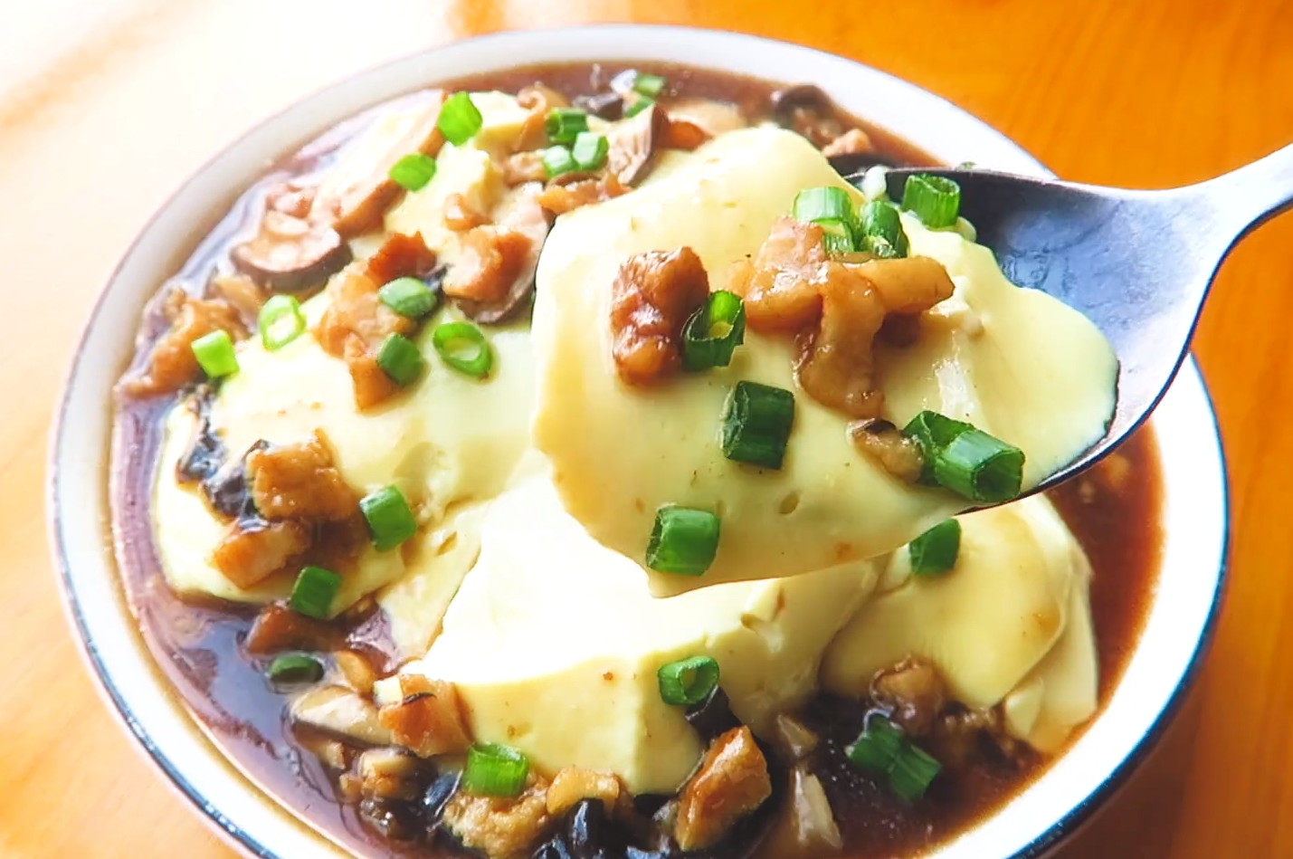 鸡蛋豆腐脑教你在家做只需简单几步不用内酯和卤水咸香美味