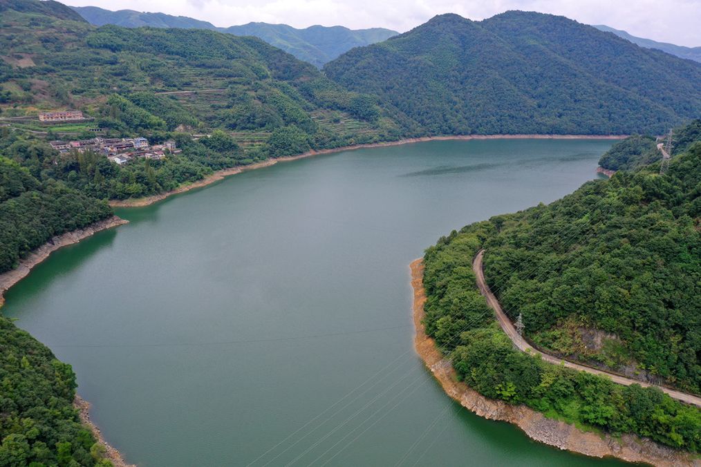 文艺而治愈的旅程,有山有水,还有美术和咖啡|美术馆|皎口水库|文艺