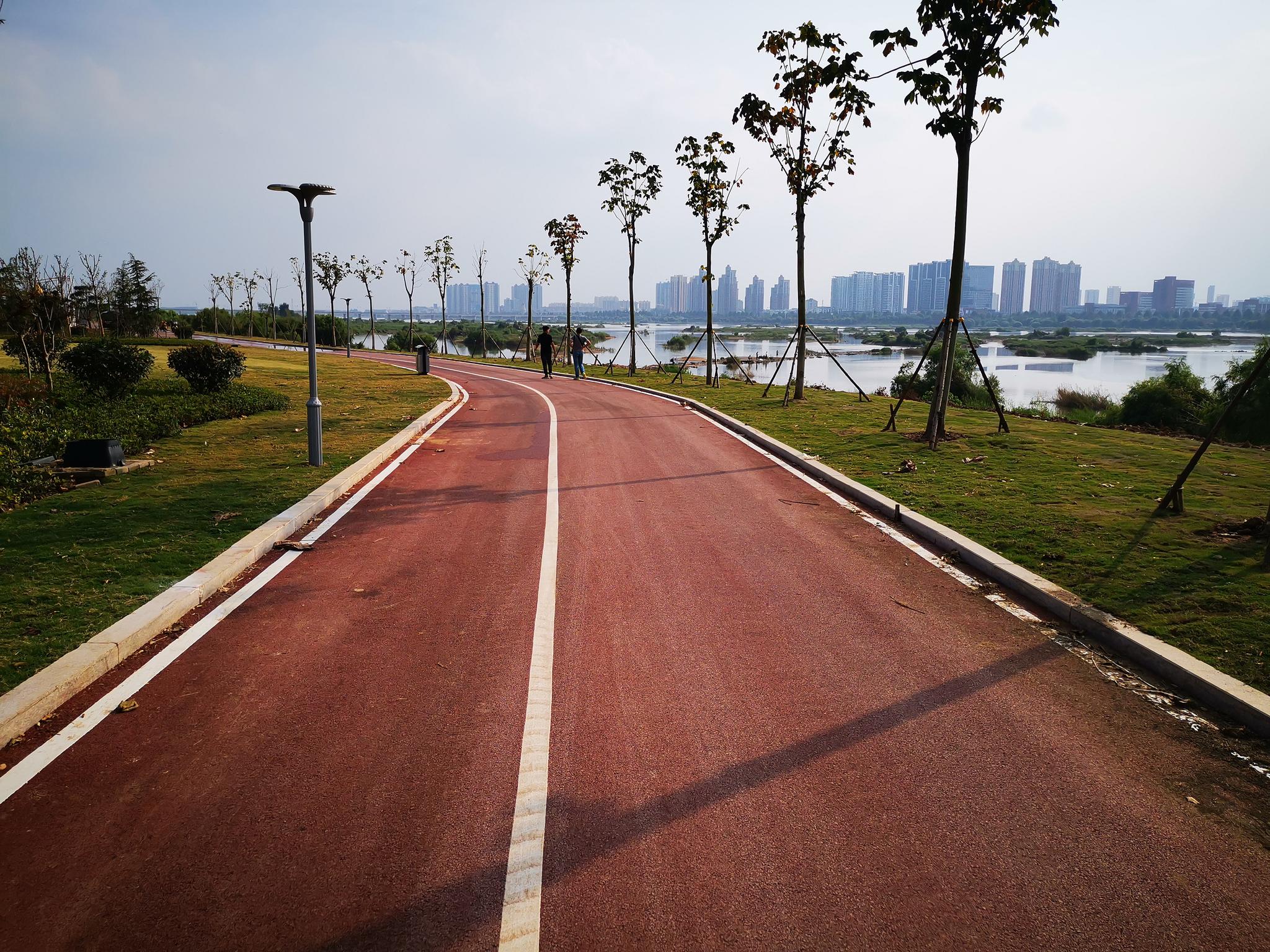 临沂滨河景区新增一处绿地公园 预计"十一"开门纳客